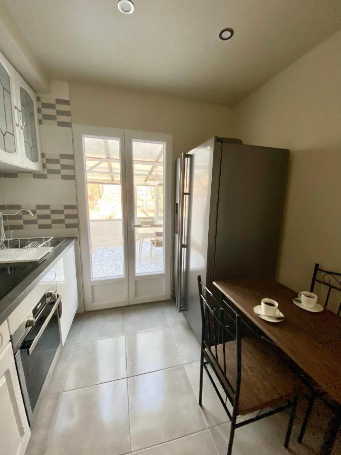 Maison Face A La Cite Каркасон Екстериор снимка